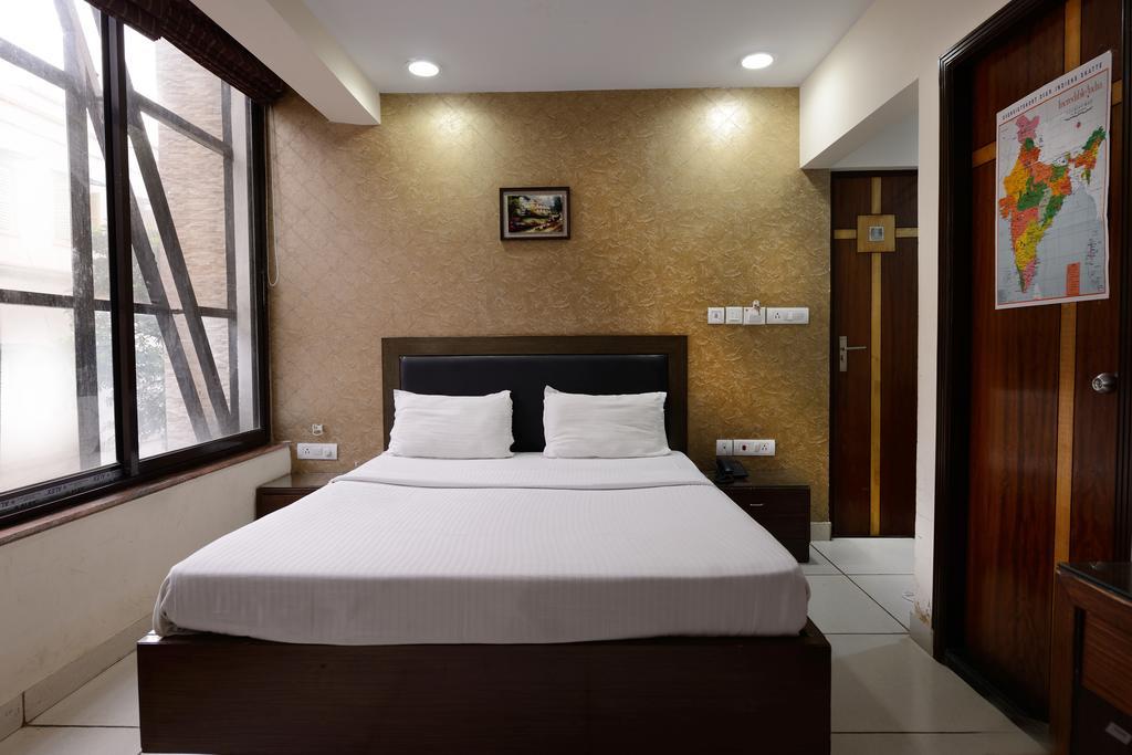 כלכותה Golden Apple Boutique Hotel מראה חיצוני תמונה