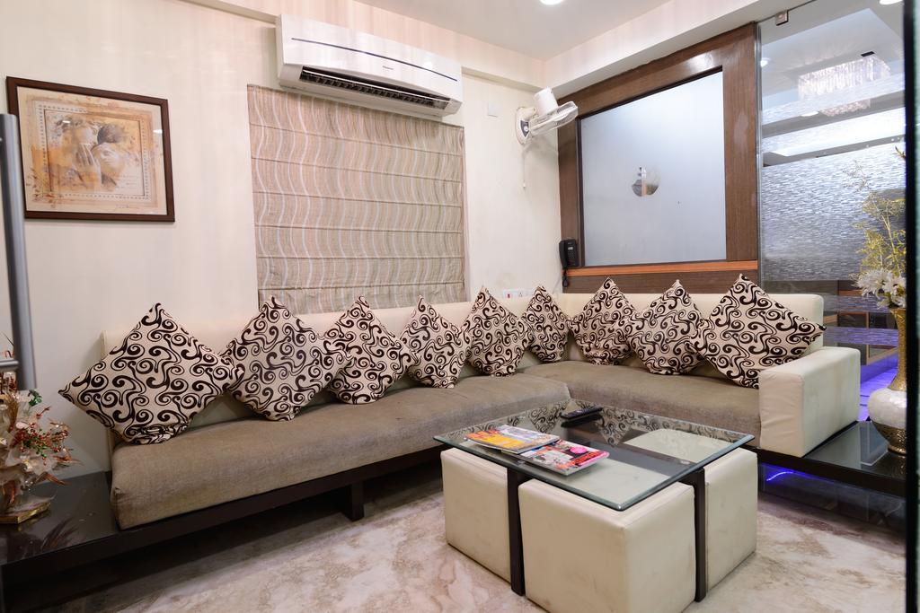 כלכותה Golden Apple Boutique Hotel מראה חיצוני תמונה