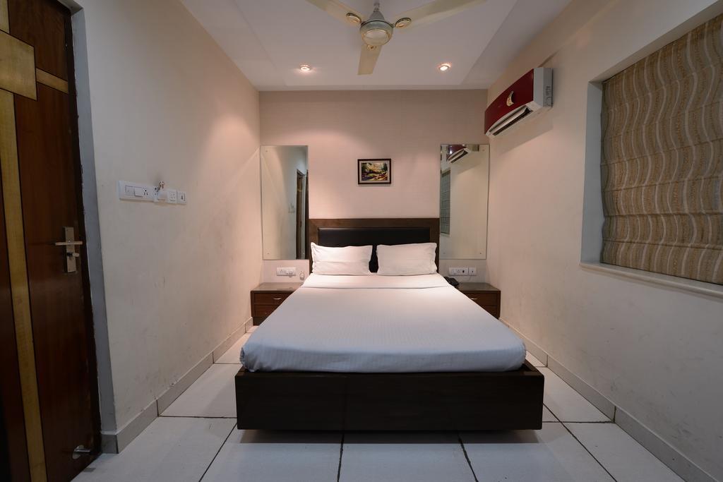 כלכותה Golden Apple Boutique Hotel מראה חיצוני תמונה
